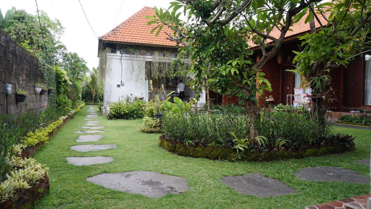 Louto Dmell Guesthouse Sanur Exterior foto