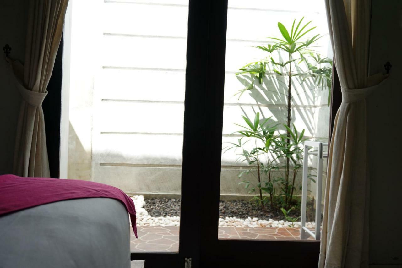 Louto Dmell Guesthouse Sanur Exterior foto